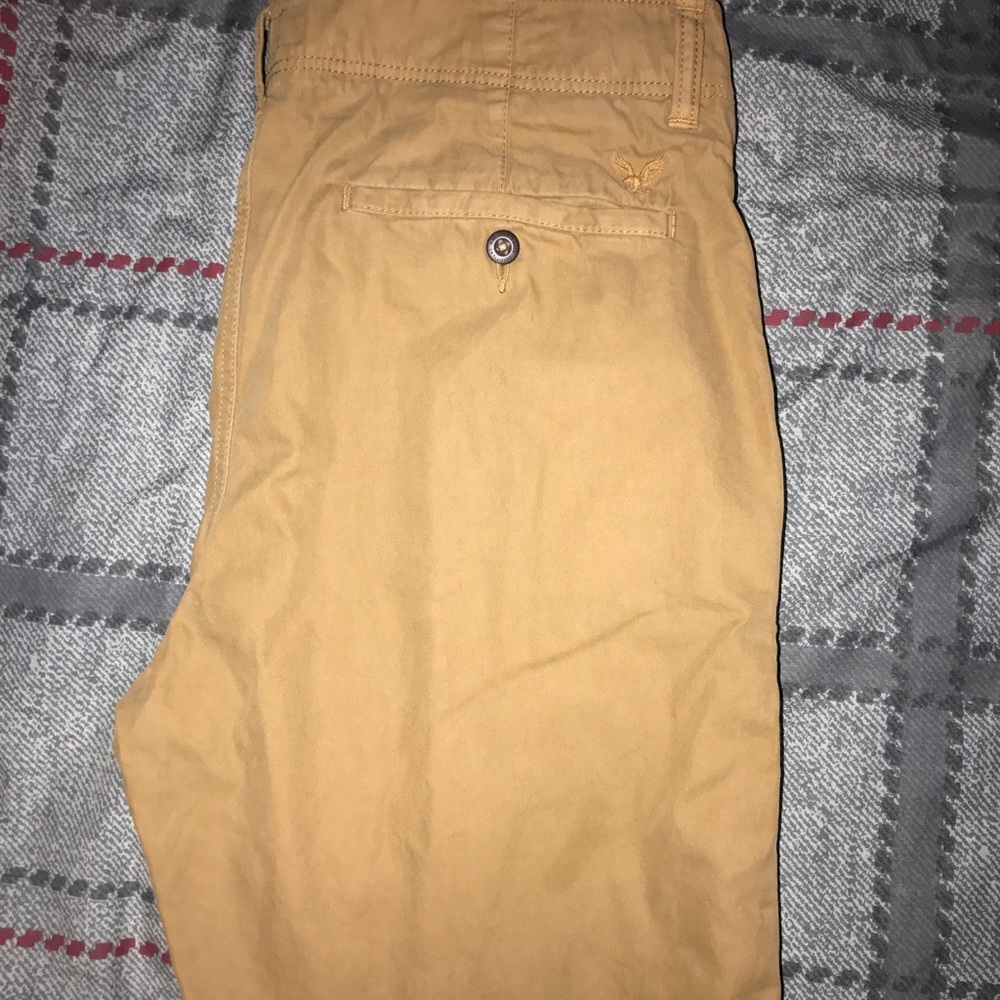 American Eagle khaki chino pants